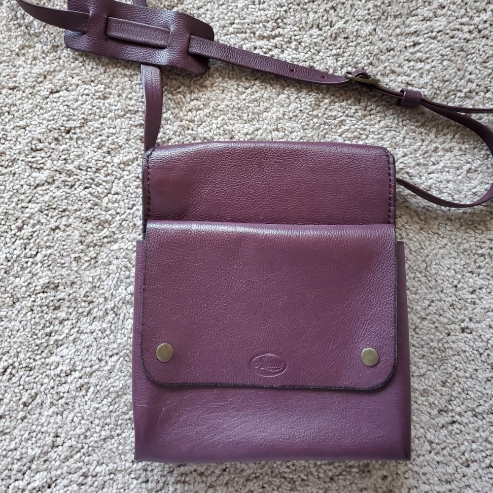 Handcrafted Leather crossbody bag